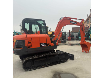 Гусеничний екскаватор DOOSAN DX60-9C