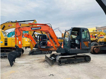 Гусеничний екскаватор Used excavator doosan dx60 excavators earth-moving machinery doosan dx60 dx80 dx75 dx225 dh60 dh60-7for sale: фото 3 Гусеничний екскаватор Used excavator doosan dx60 excavators earth-moving machinery doosan dx60 dx80 dx75 dx225 dh60 dh60-7for sale: фото 3