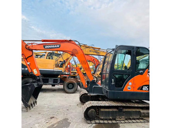 Гусеничний екскаватор DOOSAN DX225