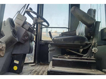 Дорожній каток used Road making machine CAT CS 683E roller: фото 5