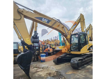 Гусеничний екскаватор CATERPILLAR 320CL