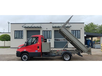 Самоскид вантажівка IVECO Daily 35c13