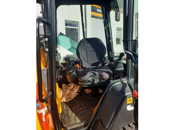 Екскаватор-навантажувач JCB 1CX: фото 4