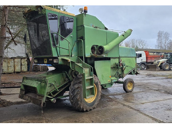 Зернозбиральний комбайн JOHN DEERE