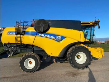 Комбайн NEW HOLLAND CX8.70: фото 4 Комбайн NEW HOLLAND CX8.70: фото 4