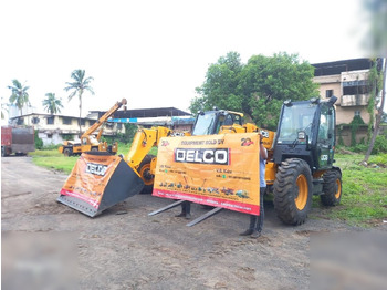 Навантажувач телескопічний JCB