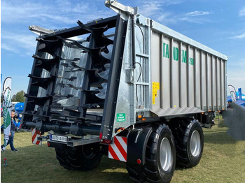 : фото в шапці сторінки