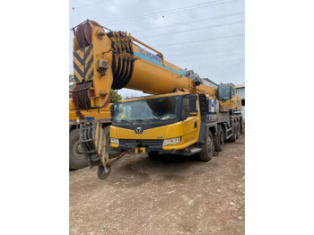 Автокран XCMG