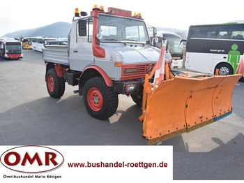 Самоскид вантажівка UNIMOG