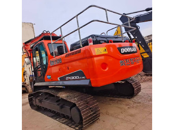 Гусеничний екскаватор DOOSAN DX300LC