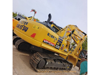Гусеничний екскаватор KOMATSU PC220-8