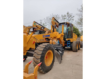 Грейдер XCMG GR2153