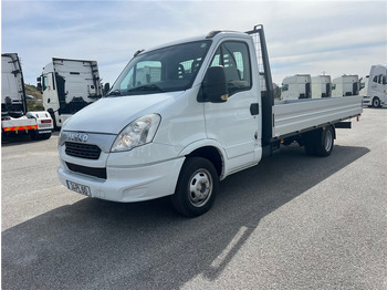 Легка бортова вантажівка IVECO Daily 35C17