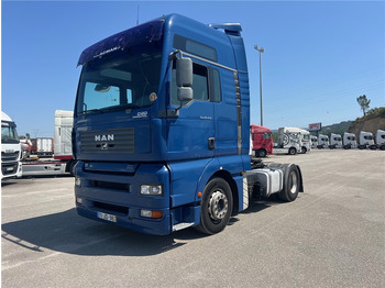 : фото в шапці сторінки