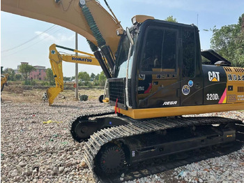Гусеничний екскаватор CATERPILLAR 320D