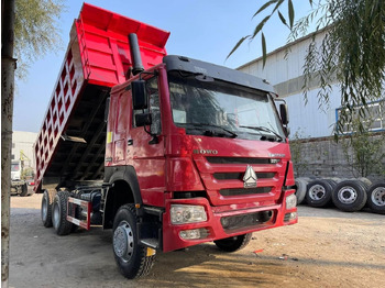 Самоскид вантажівка SINOTRUK HOWO
