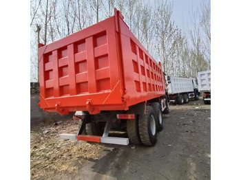 Самоскид вантажівка SINOTRUK HOWO