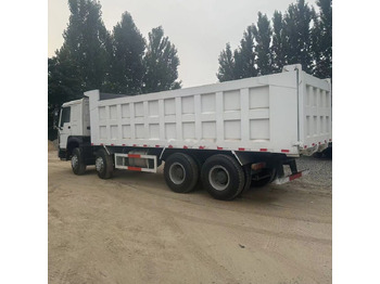 Самоскид вантажівка SINOTRUK HOWO