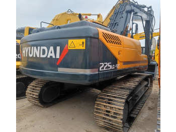 Гусеничний екскаватор HYUNDAI