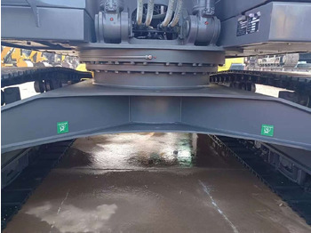 Гусеничний екскаватор Volvo EC210: фото 3