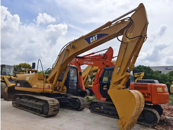 Гусеничний екскаватор CATERPILLAR 320C