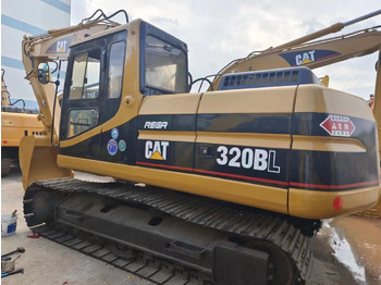 Гусеничний екскаватор CATERPILLAR 320BL