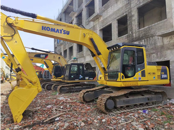 Гусеничний екскаватор KOMATSU PC200-7