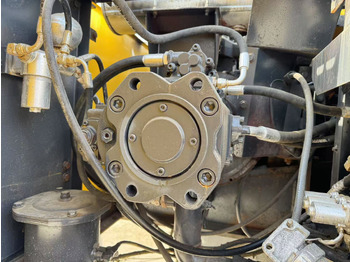 Гусеничний екскаватор SUMITOMO SH200: фото 4