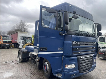 Тягач DAF XF 105 460