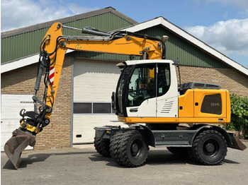 Колісний екскаватор LIEBHERR A 914