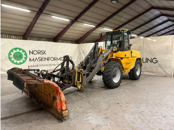 Колісний навантажувач VOLVO L40B