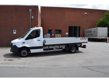 Легка бортова вантажівка MERCEDES-BENZ Sprinter 514