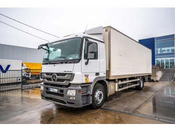 Вантажівка з закритим кузовом MERCEDES-BENZ Actros 1832