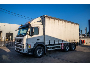 Тентована вантажівка VOLVO FM 330