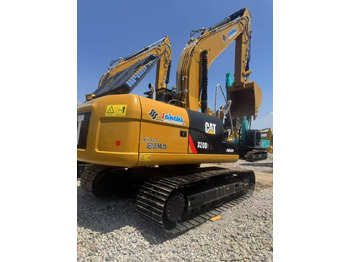 Гусеничний екскаватор CATERPILLAR 320D2