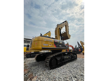 Гусеничний екскаватор CATERPILLAR