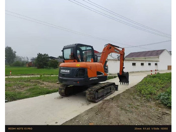 Міні-екскаватор DOOSAN DX60
