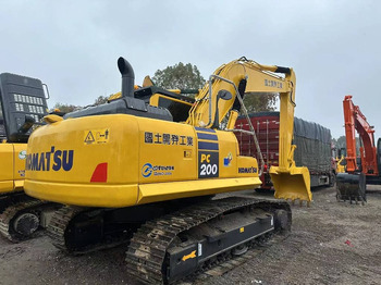Гусеничний екскаватор KOMATSU PC200