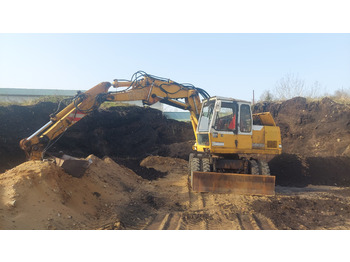 Колісний екскаватор LIEBHERR