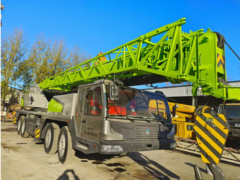 Автокран ZOOMLION ZTC700V
