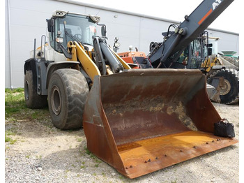 Колісний навантажувач LIEBHERR L 566