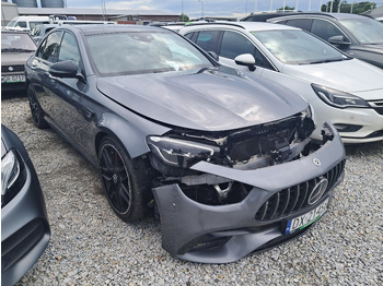 Седан MERCEDES-BENZ