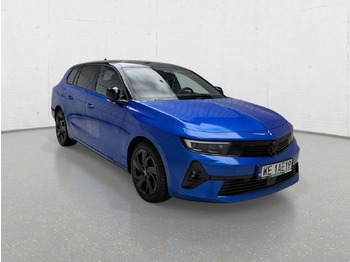 Легковий автомобіль OPEL