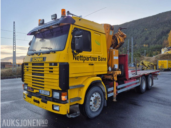 Вантажівка з маніпулятором SCANIA R113