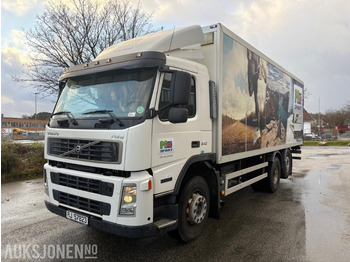 Вантажівка з закритим кузовом VOLVO FM 340