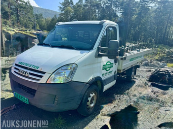 Бортова вантажівка/ Платформа IVECO