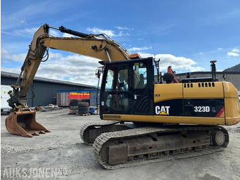 Екскаватор CATERPILLAR 323D