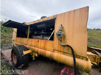 Будівельне обладнання AVA Kmpressor - Volvo Penta motor TD 120 A - 17 m3 - På krokramme: фото 2