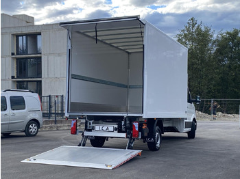 Фургон з закритим кузовом MAN TGE 3.180