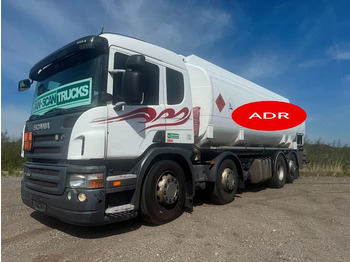 Вантажівка цистерна SCANIA P 380